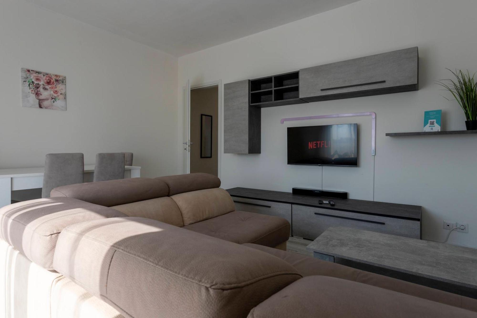 Mountain View Apartment Novara Exterior photo